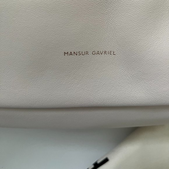 Mansur Gavriel Cloud Clutch, large size in light beige colour (NWOT) - Picture 5 of 16